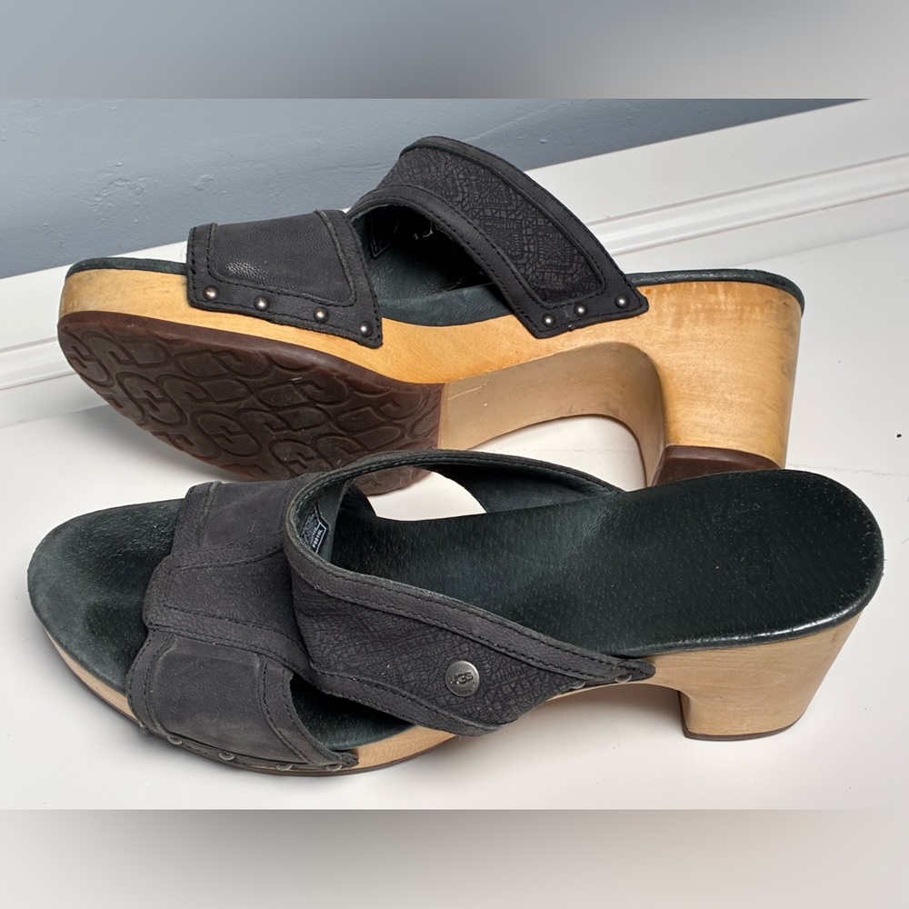UGG Mosaic mules - women’s size 9 - Picture 2 of 8